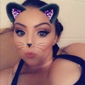 Meet your Posher, Jeannette